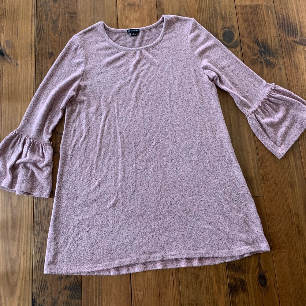 Medium New Directions long sleeve shirt